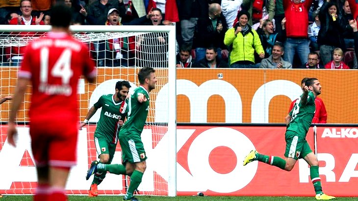 «Аугсбург» сенсационно обыграл лучшую команду Европы