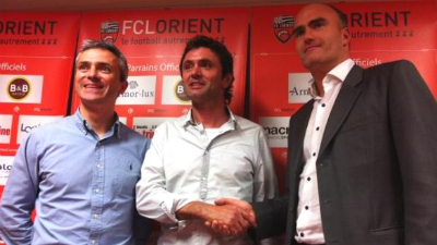 Сильвен Риполь (в центре)