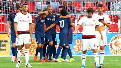 «Милан» уступил «Олимпиакосу» с крупным счетом