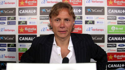 Валерий Карпин