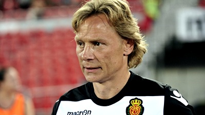 Валерий Карпин