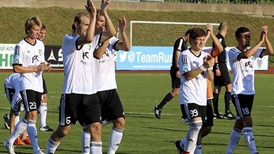 Футболисты «Тосно»