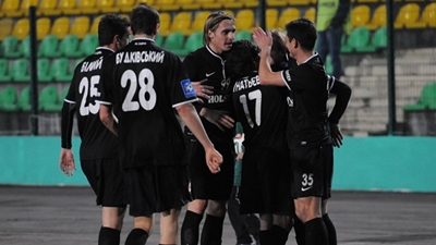 Футболисты «Зари»