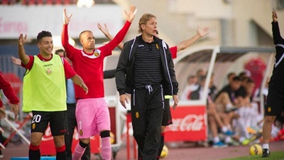 Валерий Карпин