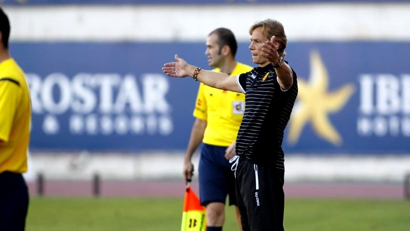 Валерий Карпин