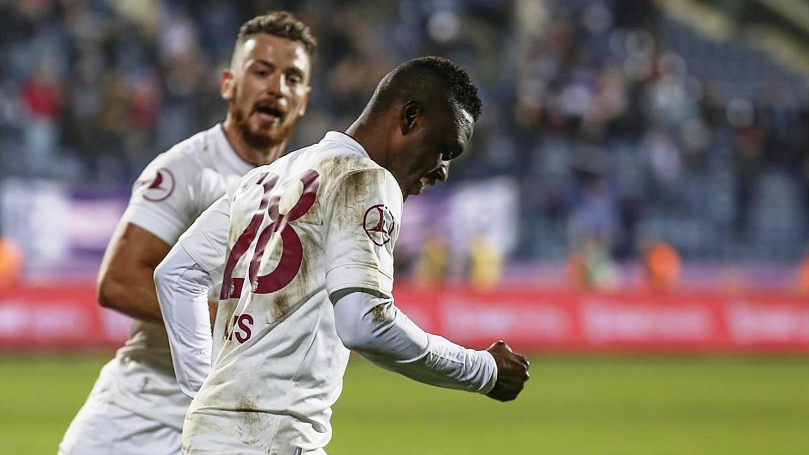 Маджид Уорис