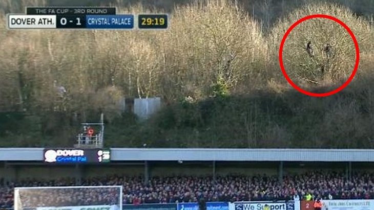 Бесплатные места очерчены кругом 