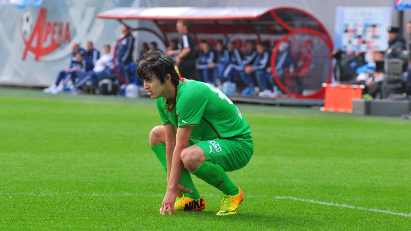 Сердар Азмун