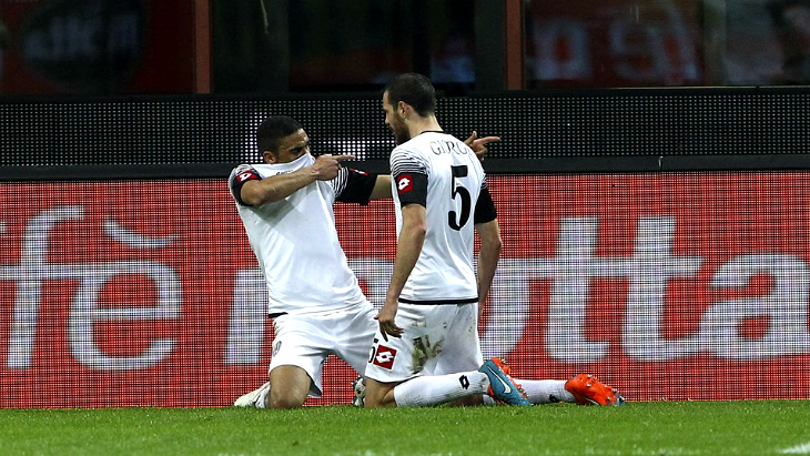 Грегоре Дефрель отмечает гол в ворота «Интера»