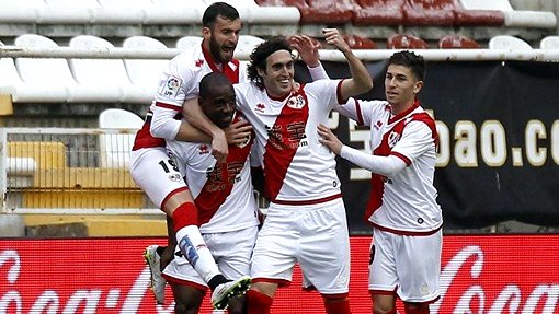 Радость после гола Какута