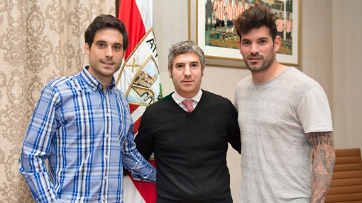 Хавьер Этчейта (слева) и Яго Эррерин (справа)