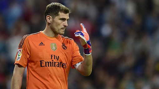 Икер Касильяс