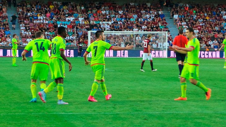 ЦСКА празднует второй гол Мусы