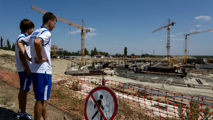 Игроки «Ротора» осматривают свою будущую арену