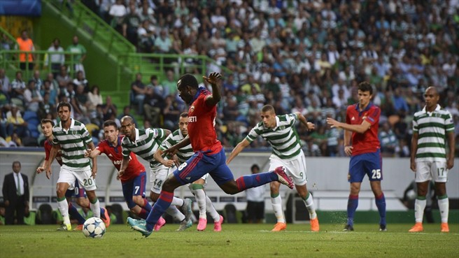 Сейду Думбия забивает второй мяч