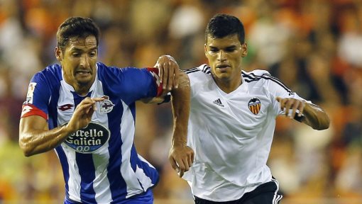 Сельсо Борхес (слева) против Данило