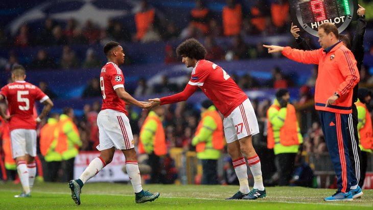 Феллайни меняет Марсьяля