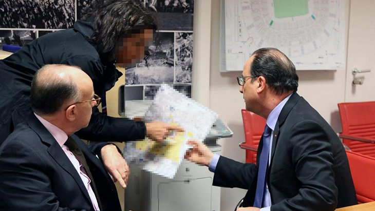 Олланд и Казнев