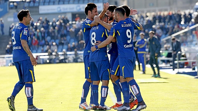 Радость игроков «Хетафе» Радость игроков «Хетафе»