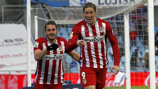 Фернандо Торрес празднует забитый гол