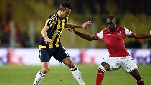 Ван Перси и Ко дожали «Брагу»