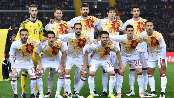 «Красная фурия» перед контрольным матчем в Удине