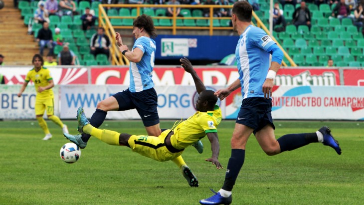 «Анжи» сыграет в «стыках»