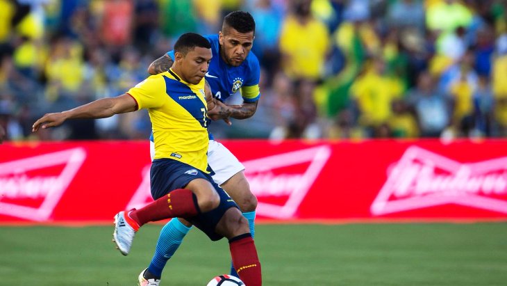 Дани Алвес — единственный из нынешнего состава, кто забивал на Копа (в 2007-м)