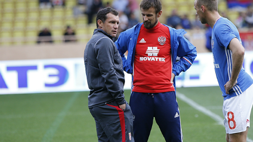 Сергей Гуренко (слева)