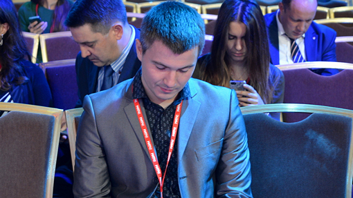 Владимир Стогниенко