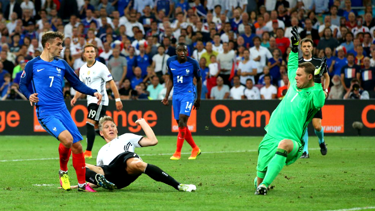 Гризманн забивает второй гол