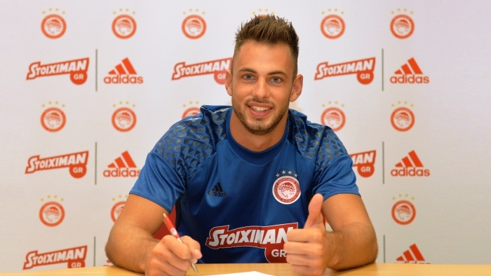 Никола Леали