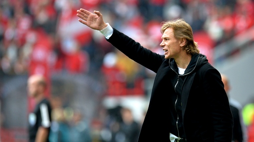 Валерий Карпин