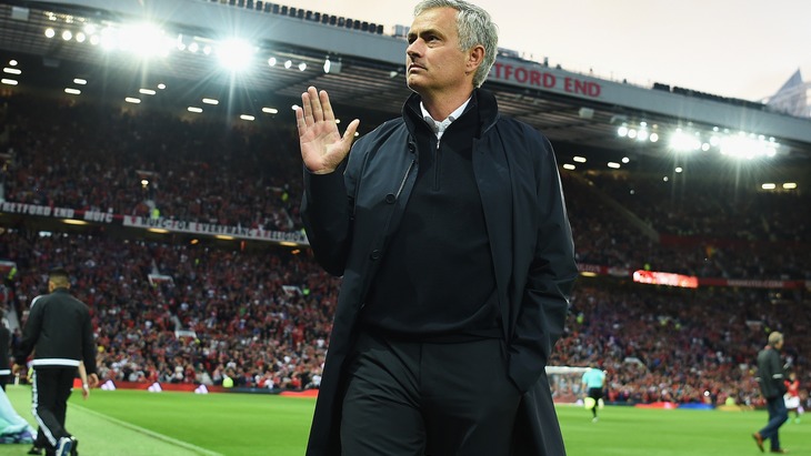 Для успешного сезона Моуринью нужно построить надежную оборону