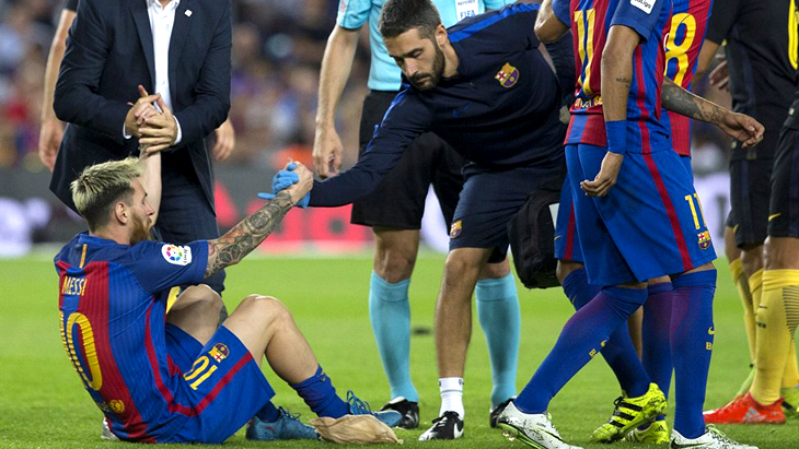 Лионель Месси не доиграл матч Лионель Месси не доиграл матч