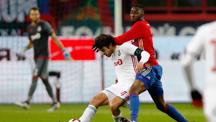 Ласина Траоре и Ведран Чорлука