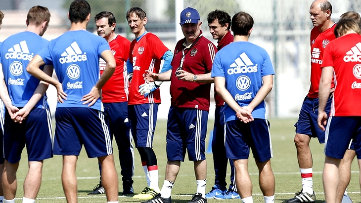 Сборная России продолжает подготовку к матчу со сборной Румынии