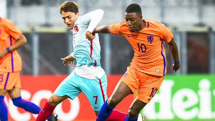 Рихедли Базур