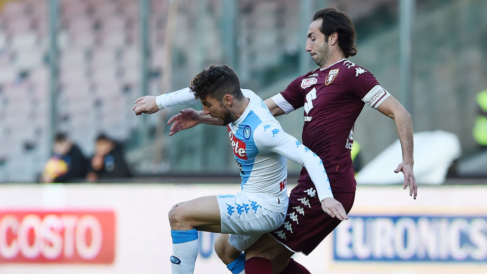 Неаполитанцы одержали третью победу кряду