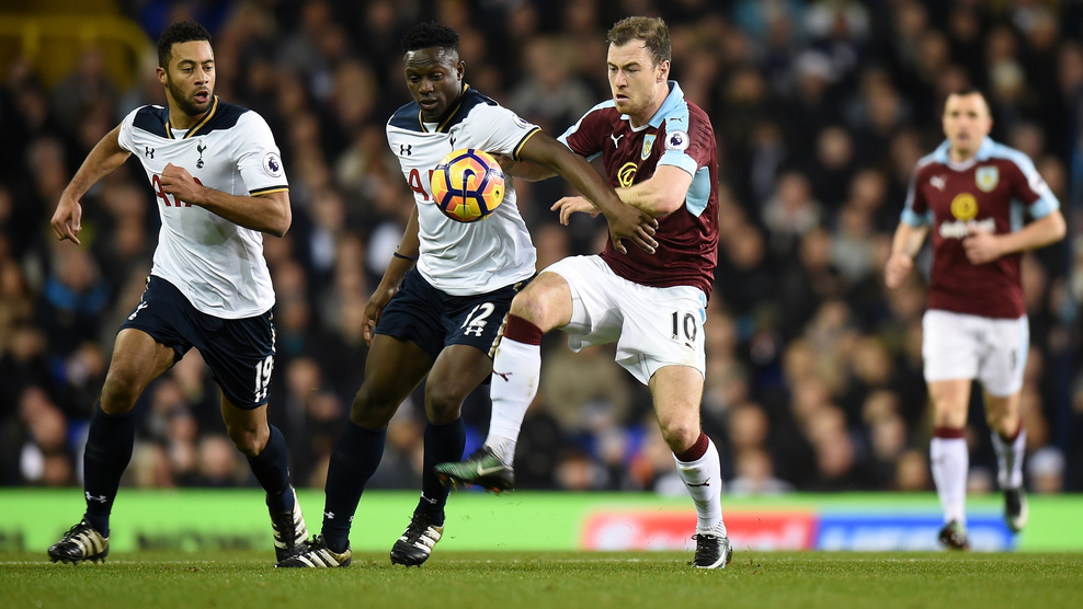 «Шпоры» одержали волевую победу