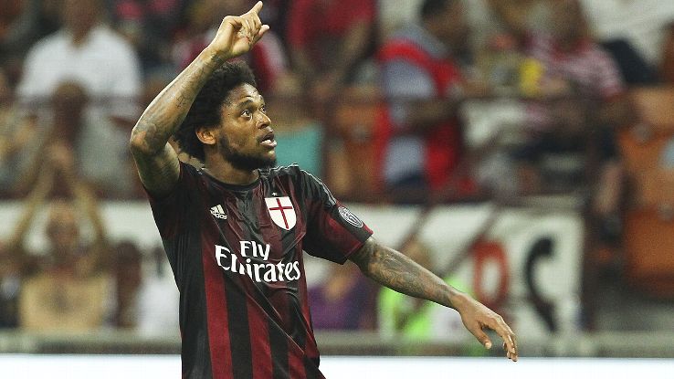 Луис Адриано