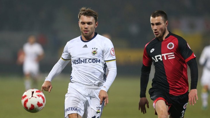 Александра Караваев