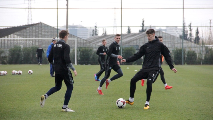 Футболисты «Томи»