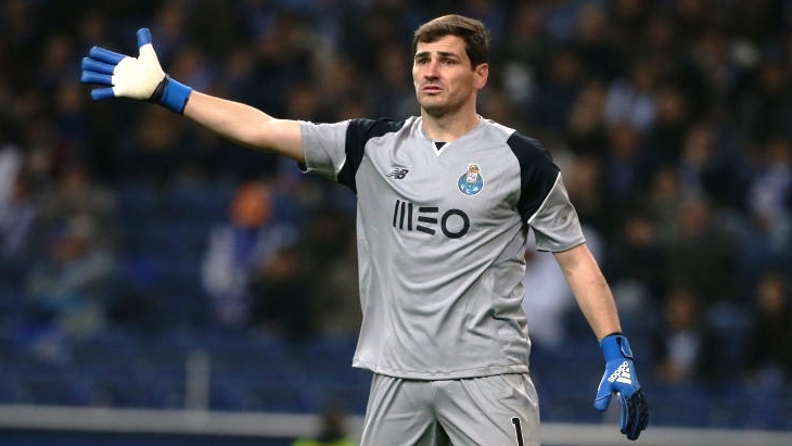 Икер Касильяс