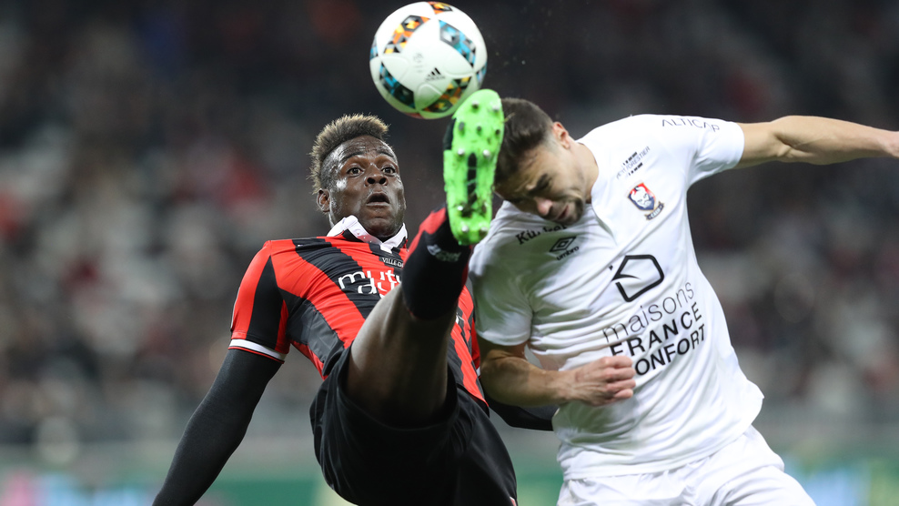 Команда Люсьена Фавра обошла ПСЖ