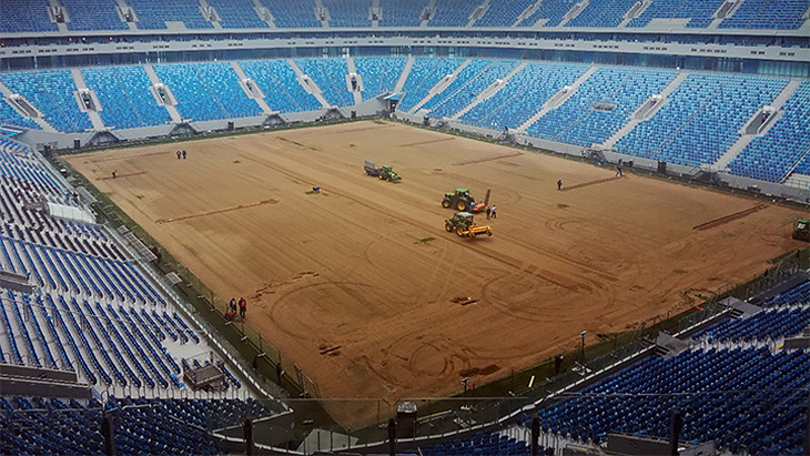 «Крестовский» пока без газона