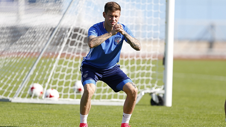 Федор Смолов