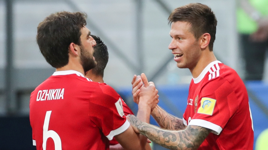 Сборная России победила со счетом 2:0 Сборная России победила со счетом 2:0