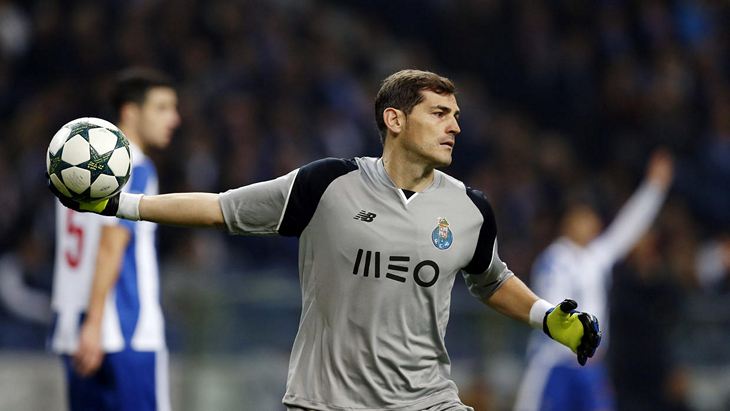 Икер Касильяс