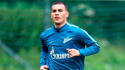 Леандро Паредес